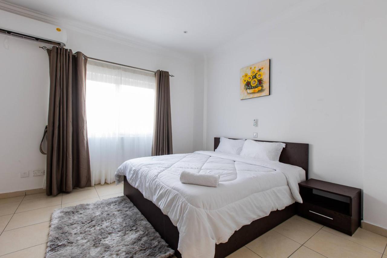 Accra Fine Suites - Holi Flats Airport Residential エクステリア 写真