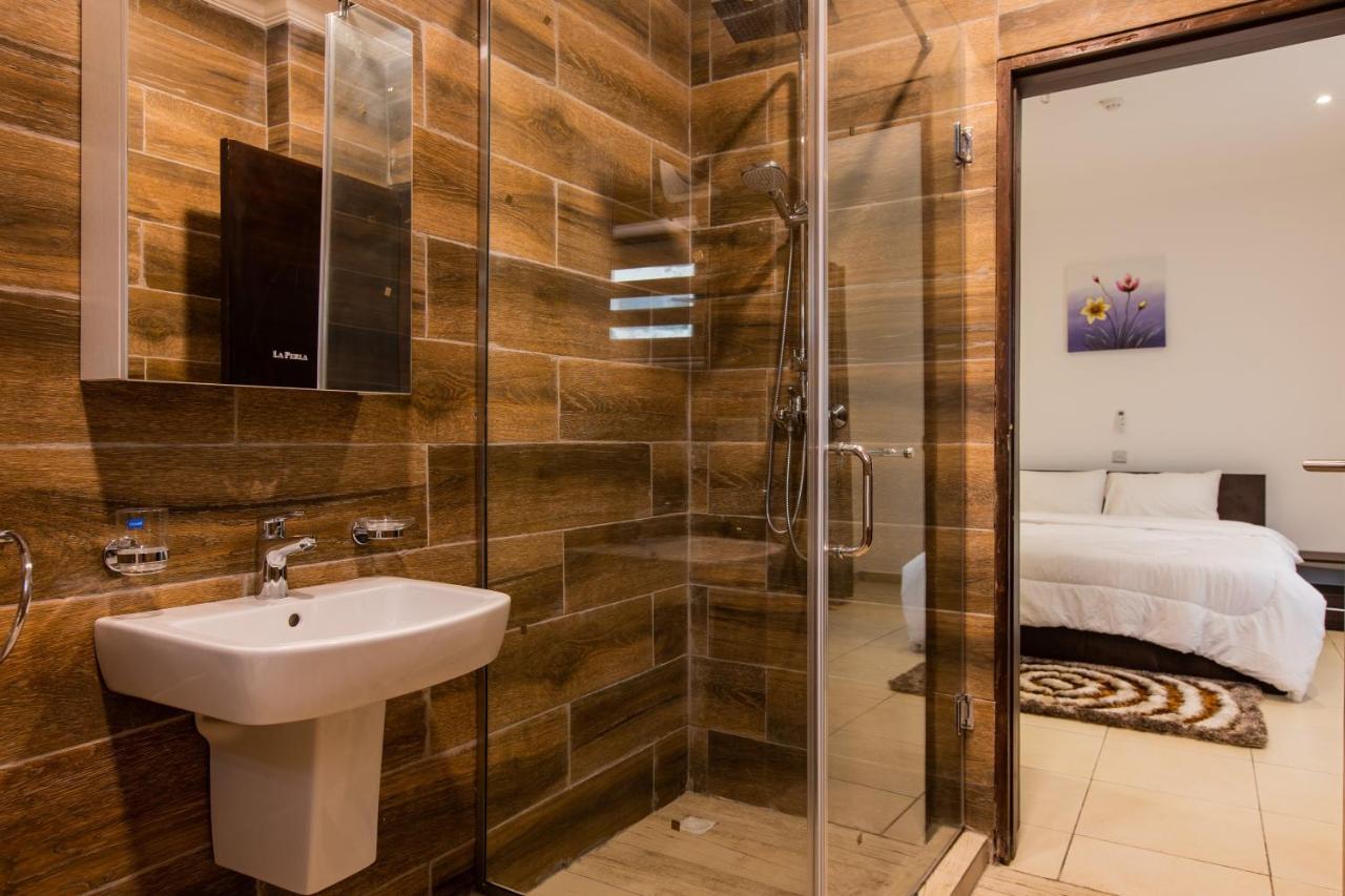 Accra Fine Suites - Holi Flats Airport Residential エクステリア 写真